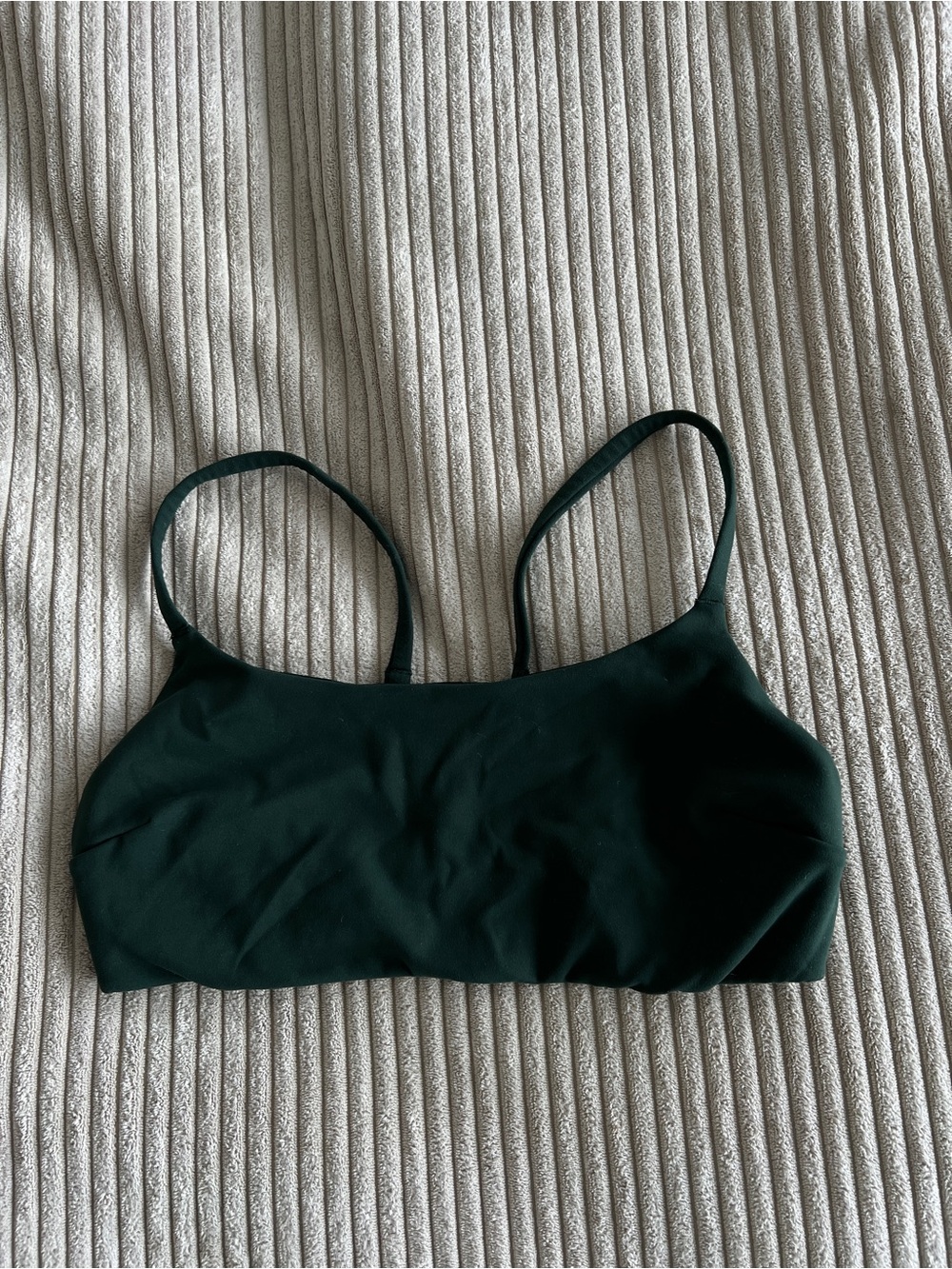 lululemon Forest Green Wunder train bra sz 8 and Wunder train 25” legging sz 6 - Picture 4 of 6